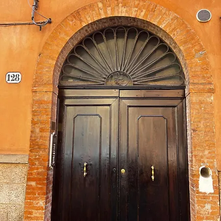 Maison Mayr Ferrara